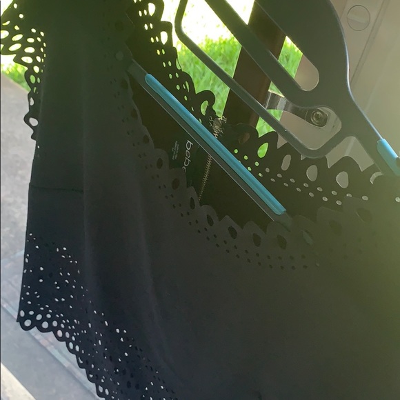 Bebe blouse - Picture 2 of 3